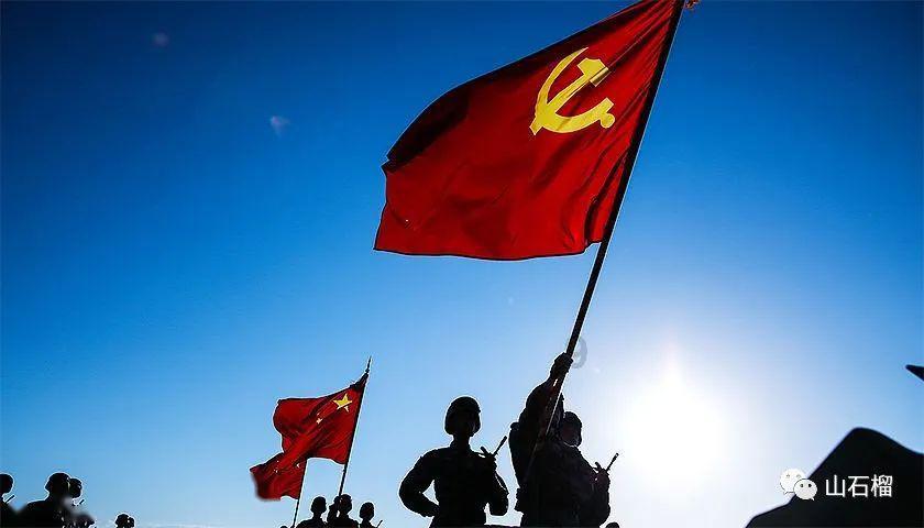《云顶之弈手游》霞洛星神剑怎么玩